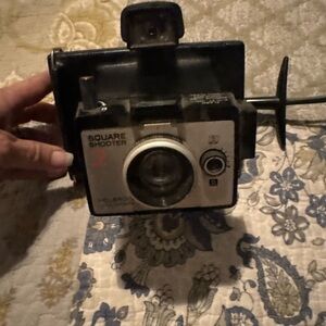 Vintage 1970s Polaroid Square Shooter 2 Land Camera - Instant Film Classic